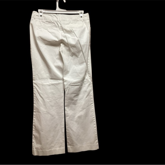 MOSSIMO SIZE 4 WHITE PANTS, NOT DENIM.  4 POCKETS CAREER PANTS - Picture 2 of 3